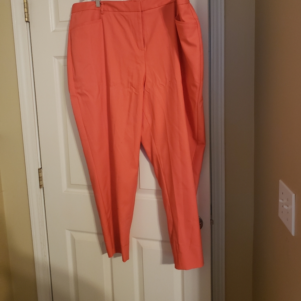 Womens Capri pants
